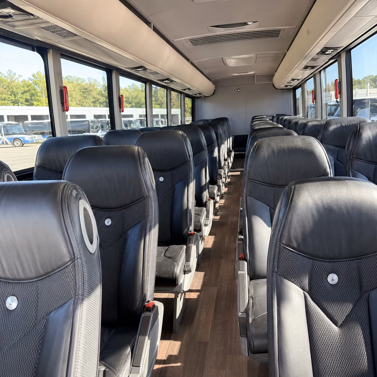 book group transportation for your next airport transfer 2