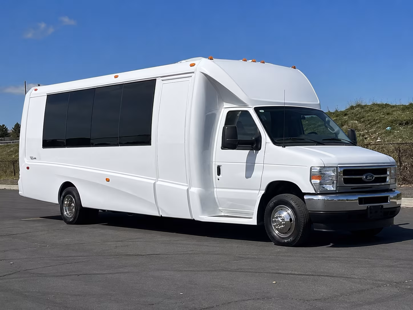 multi day corporate retreat and off site meeting bus rentals