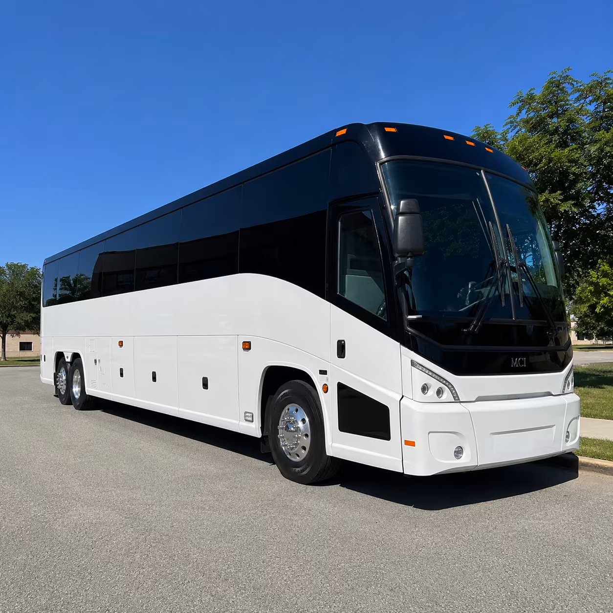 nashville 40 passenger charter bus