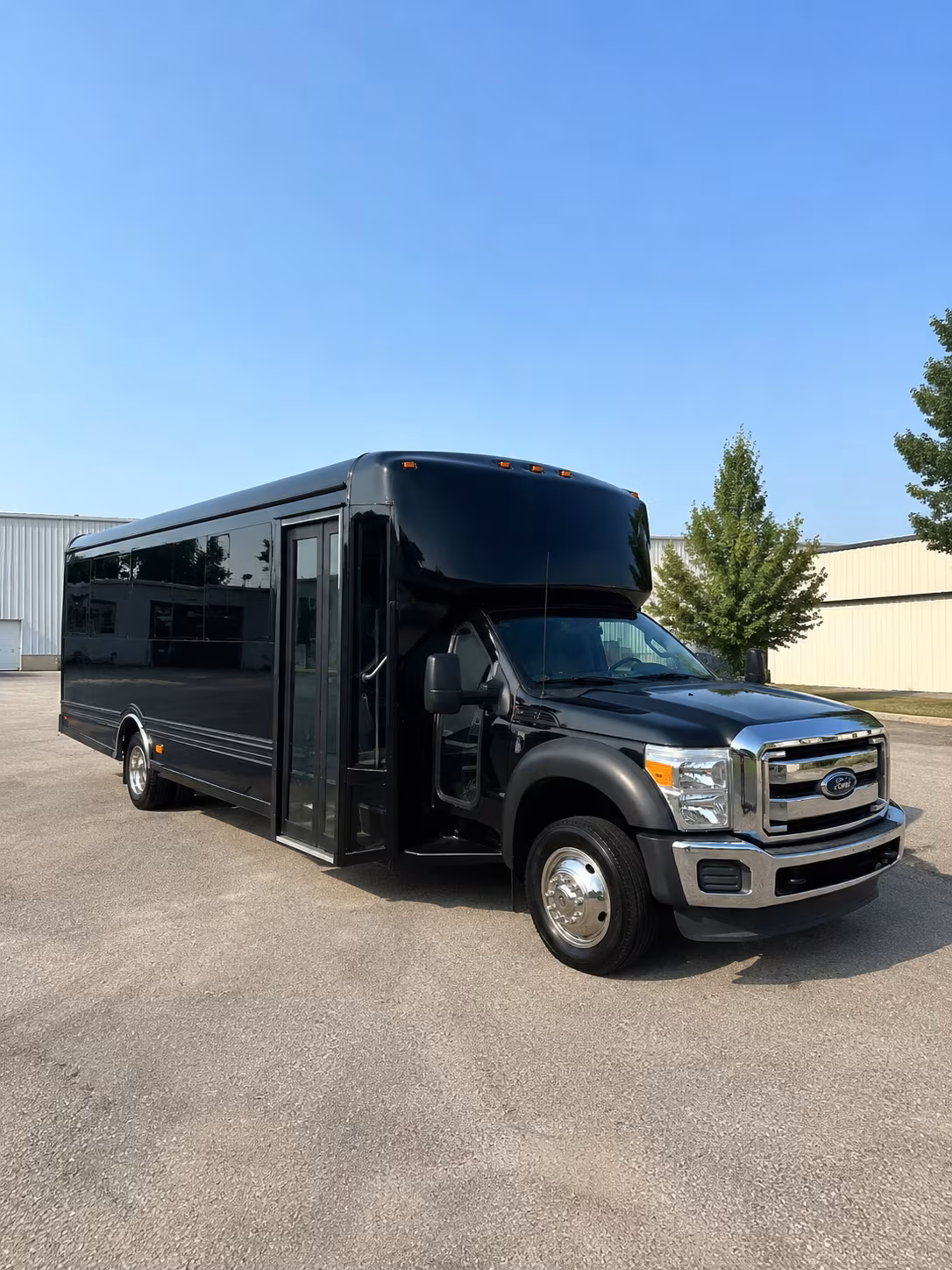 party buses for bachelorette wine tours around nashville